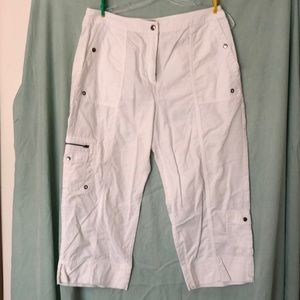 White cotton Capri pants